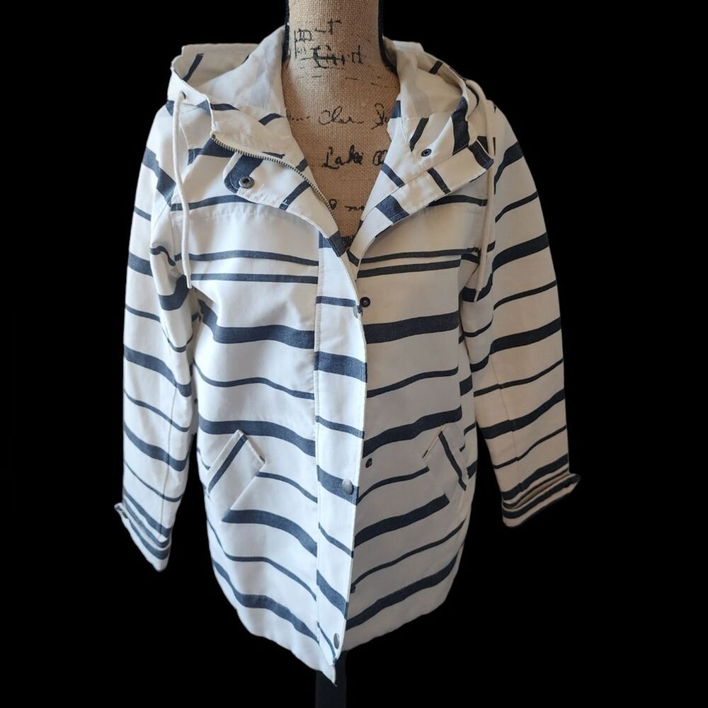 Thread & Supply Striped Jacket Womens SZ Small Outdoors Rugged Beachy Coastal
